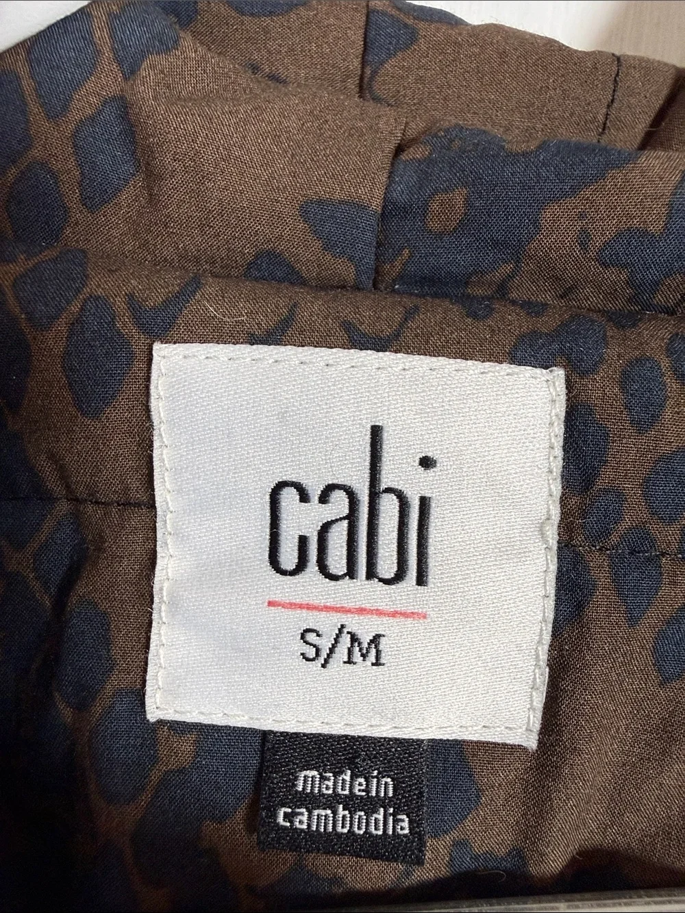 CABI wrap up puffer jacket snakeskin W2406 Sz Small/Medium - Picture 5 of 10